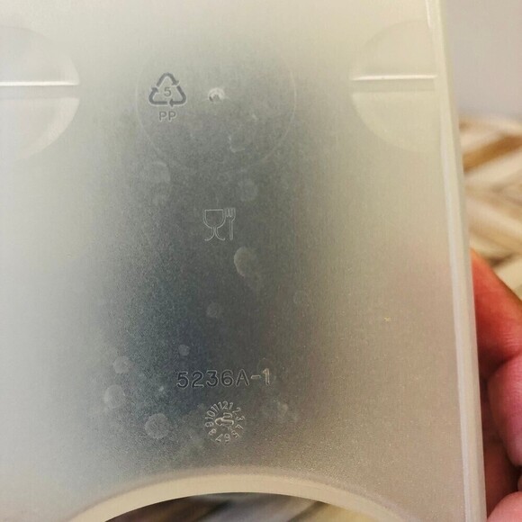 Vintage Tupperware Storage Container 5236A-1 with Dark Blue Lid - Picture 9 of 9